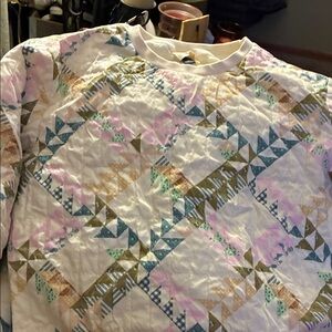 Universal Thread Cream Quilted Sweatshirt